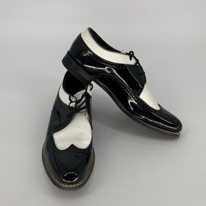 Stacy Adams black & white oxfords